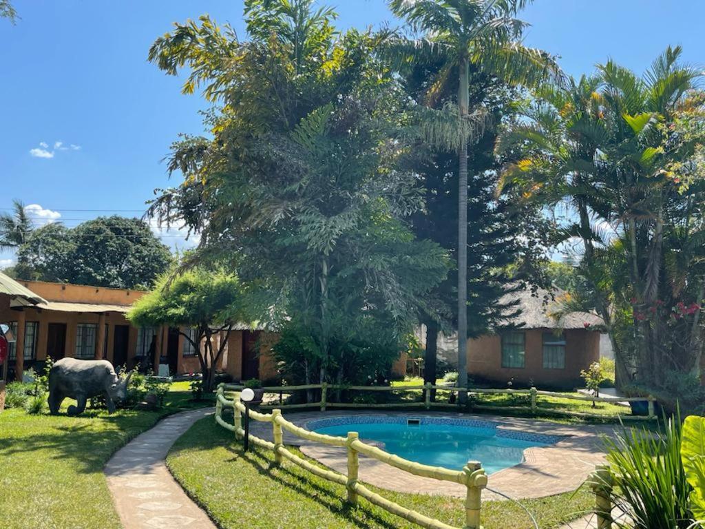Reed Mat Lodge Λουσάκα Εξωτερικό φωτογραφία