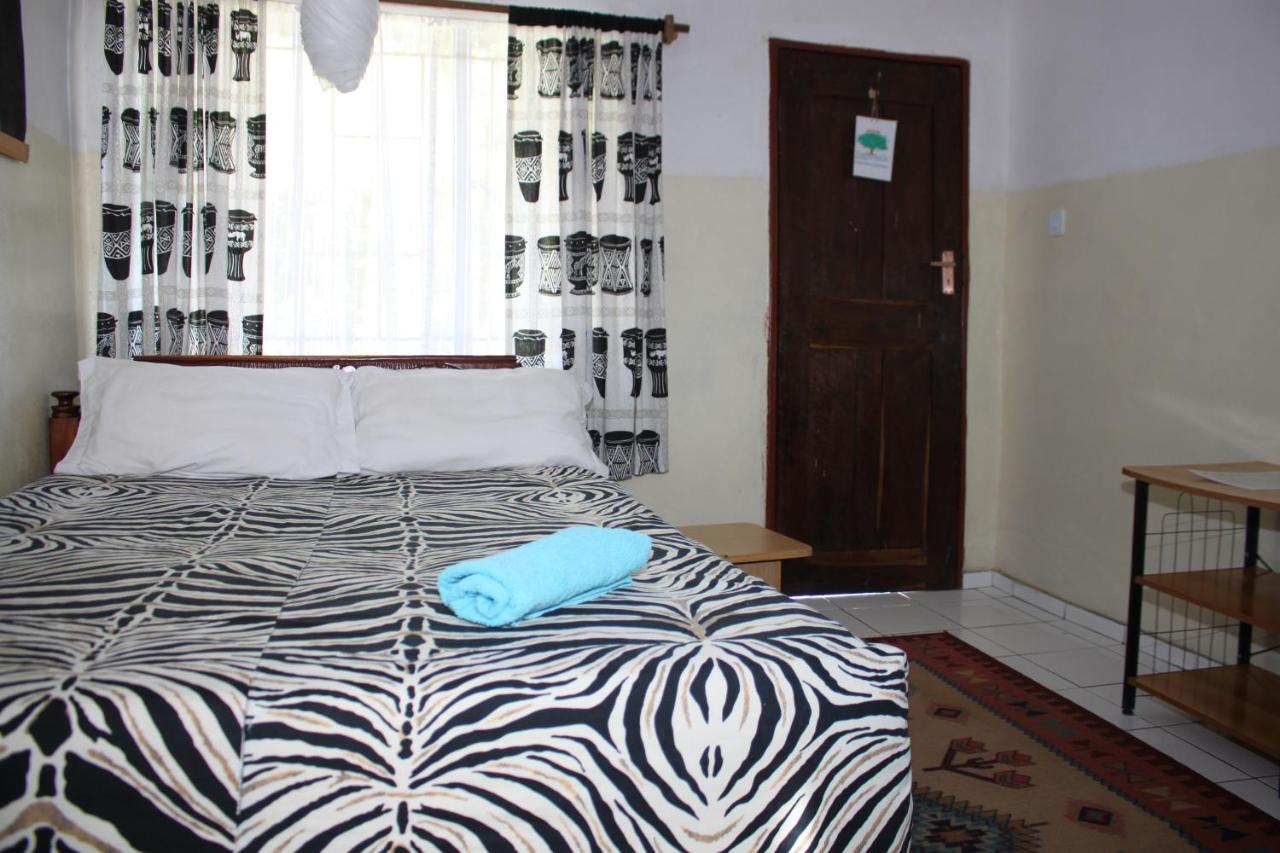 Reed Mat Lodge Λουσάκα Εξωτερικό φωτογραφία